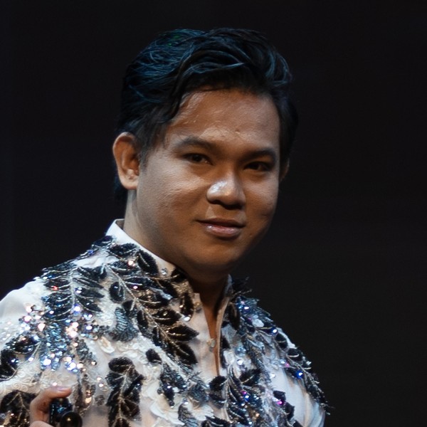 盛保羅魔幻劇團演出團員馬力歐,在 2023 中壢藝術館《魔幻時空》演出