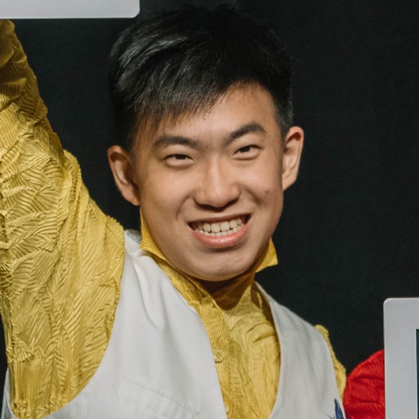盛保羅魔幻劇團演出團員張道順的演出劇照