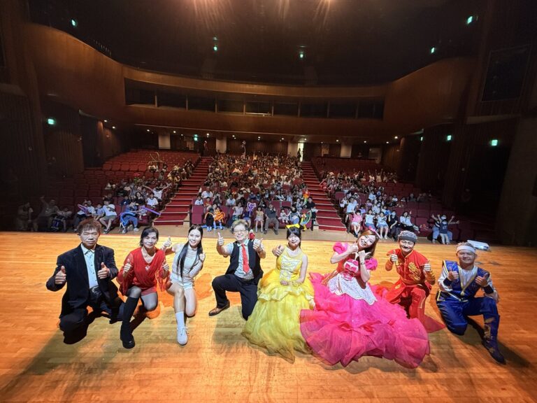 《魔幻嘉年華》臺中市葫蘆墩文化中心演奏廳:2026 親子魔術特技秀臺中場