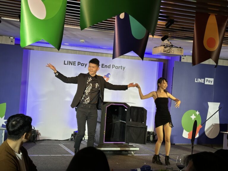 LINE Pay Year End Party 2022 大型魔術秀,魔術師與助演謝幕