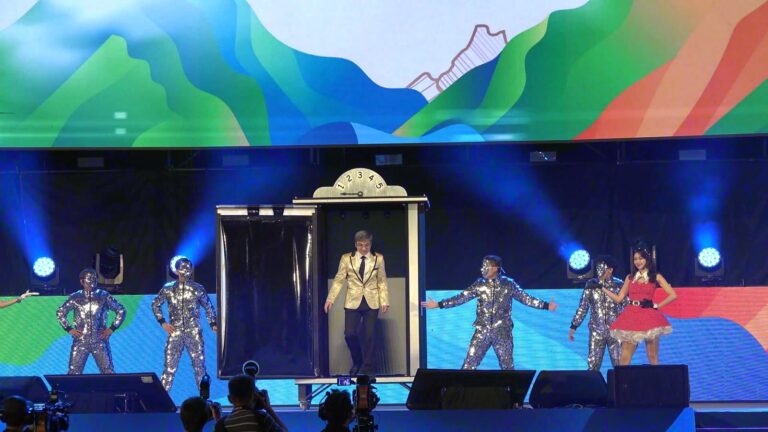 南山人壽 2025 尾牙魔術表演:大型幻術《時空電梯》